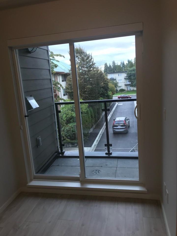 6283 Kingsway - Photo 4 of 7