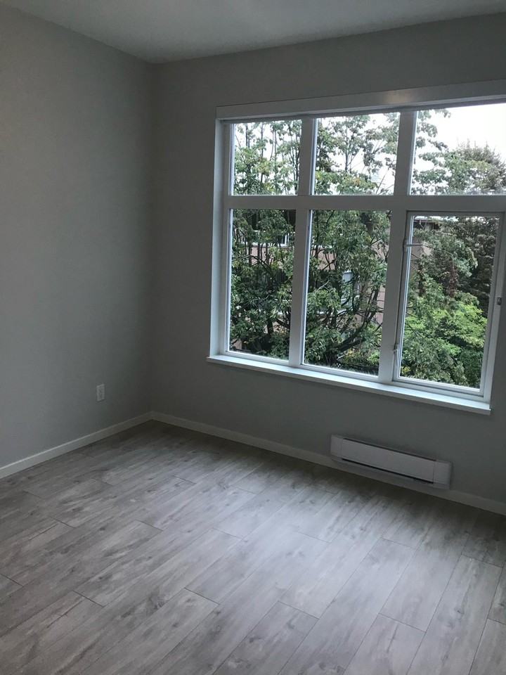 6283 Kingsway - Photo 5 of 7