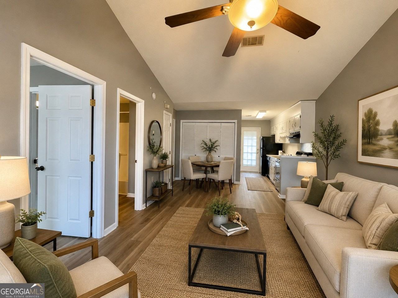 230 Lanier Dr - Photo 3 of 14