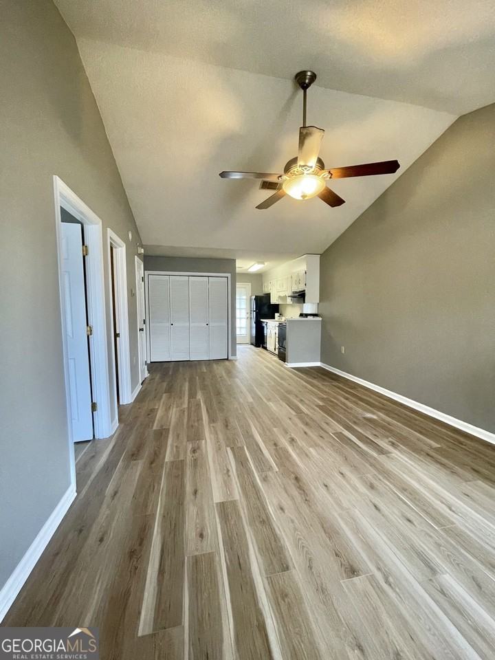 230 Lanier Dr - Photo 4 of 14