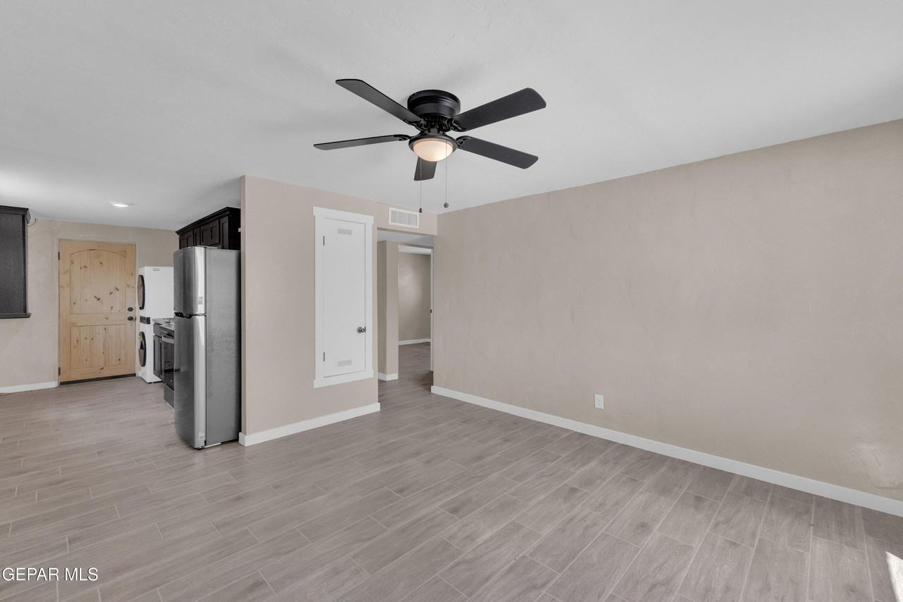 8931 Robert Dr #AB - Photo 6 of 50