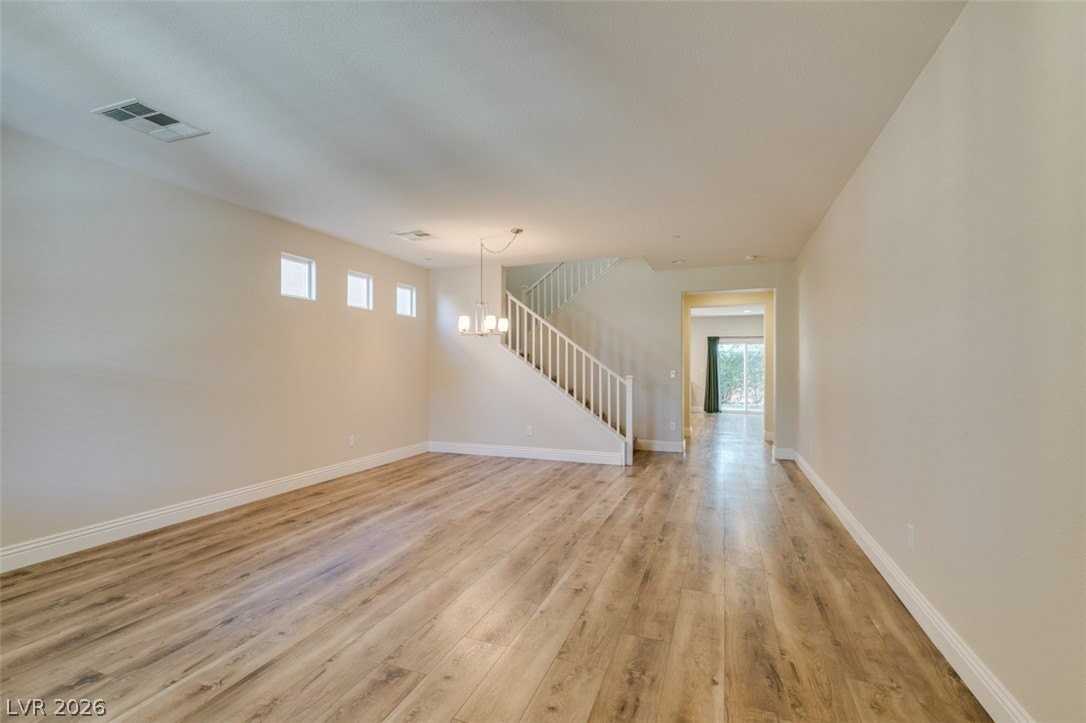 2884 Green Falls Ave - Photo 4 of 49