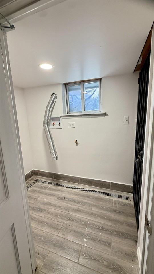 11 E 37th St #3 - Photo 4 of 8