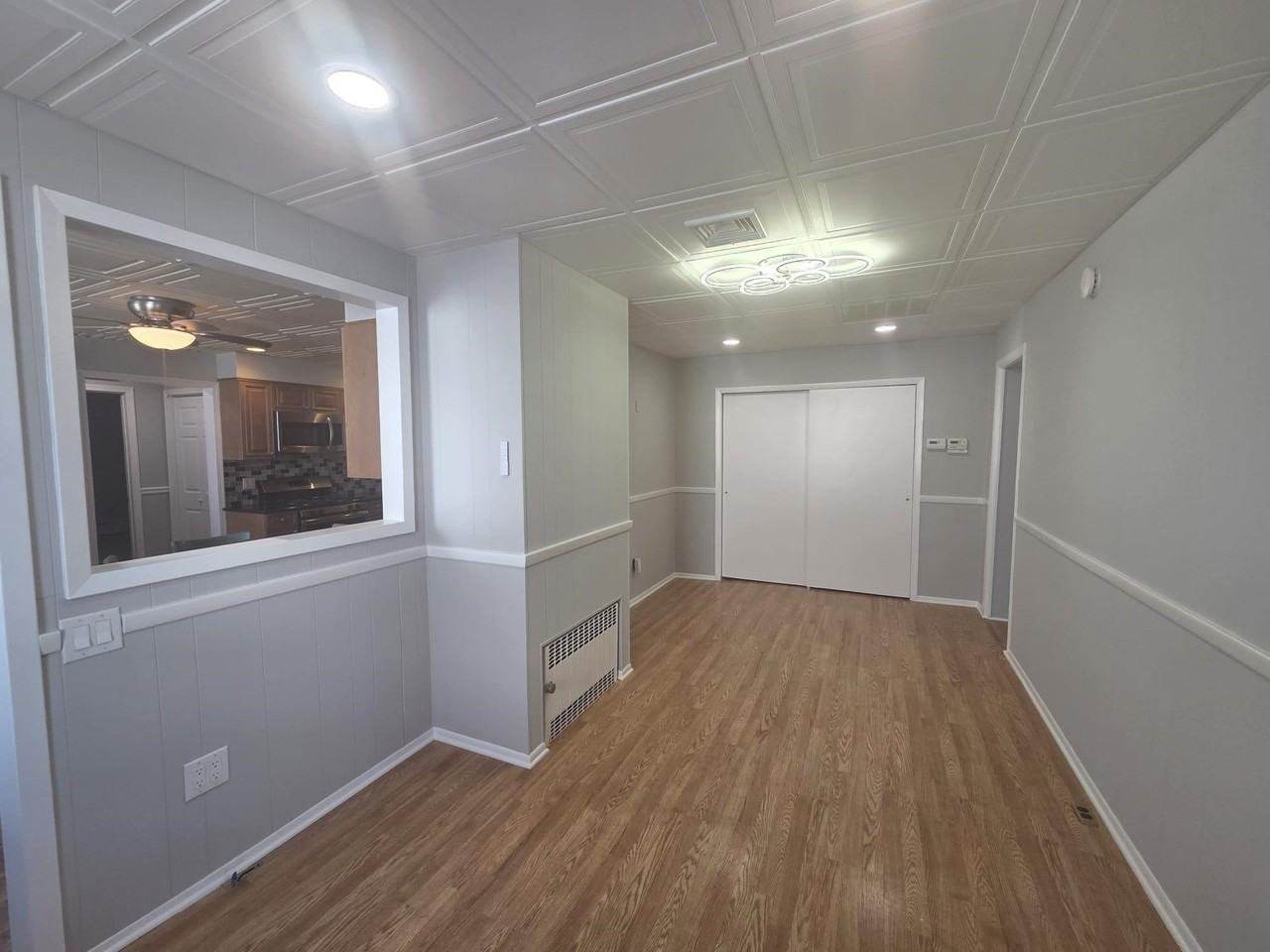 631 2nd Ave #1stFL - Photo 2 of 14