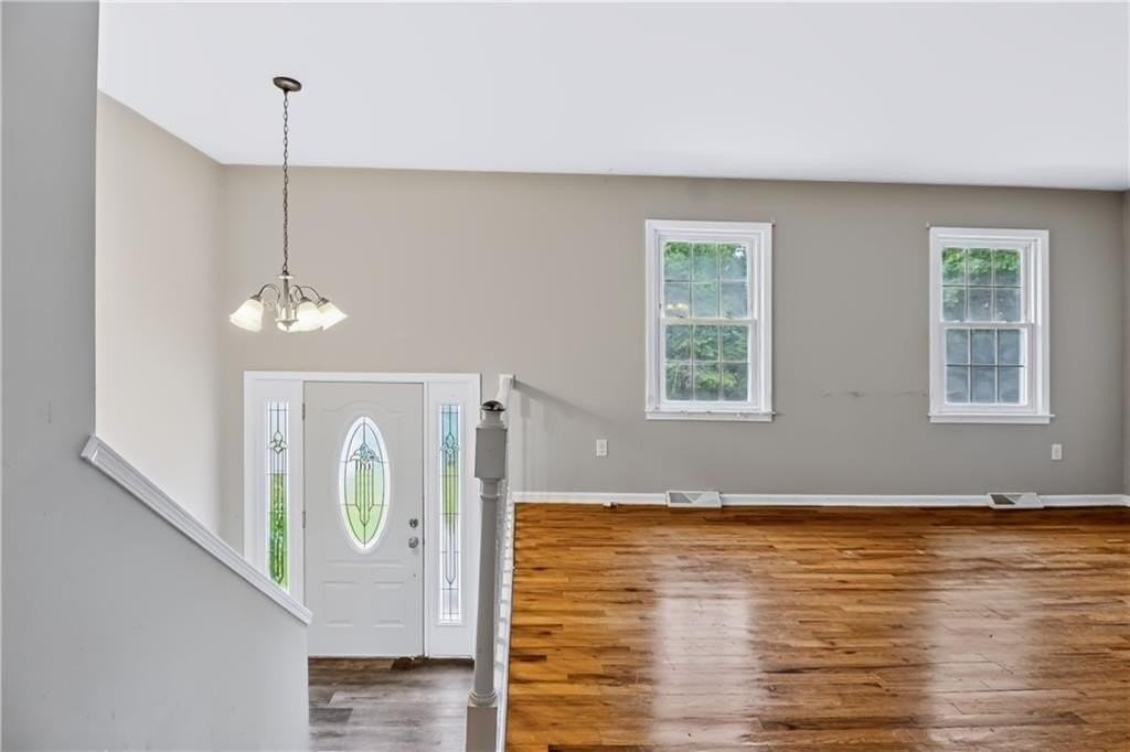 15 Circle Dr - Photo 5 of 35