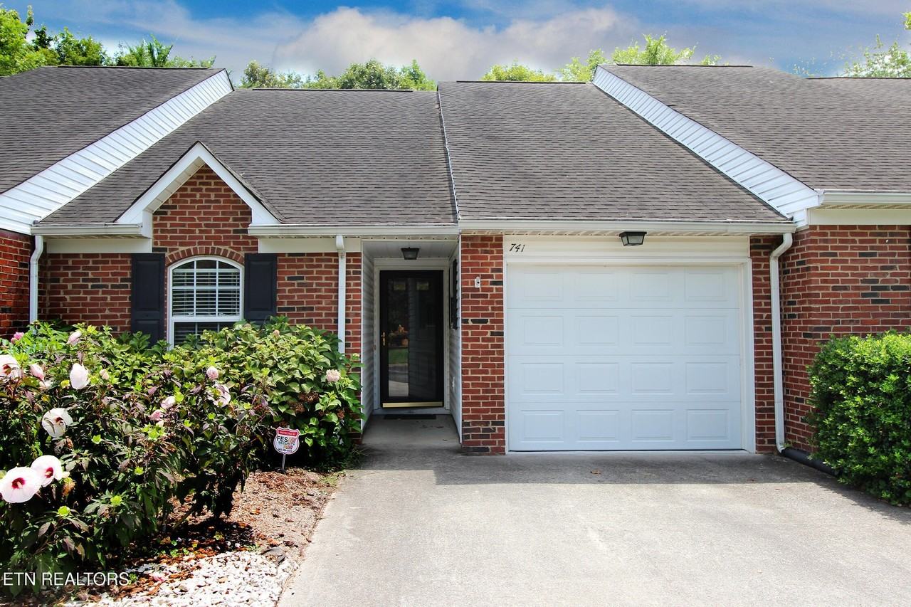 741 Harbor Way - Photo 2 of 23