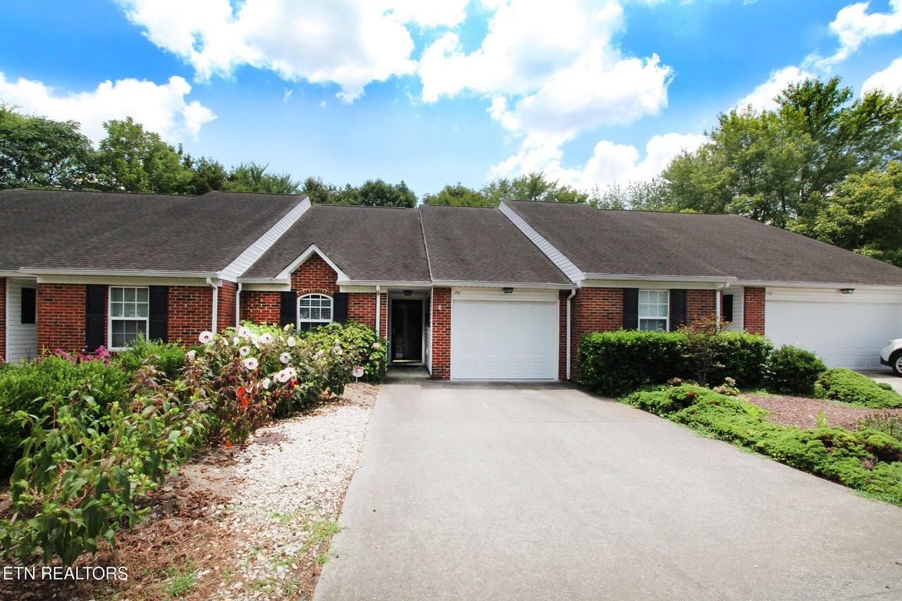 741 Harbor Way - Photo 4 of 23