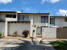 6979 Sw 110th Ct - Photo 1 of 1