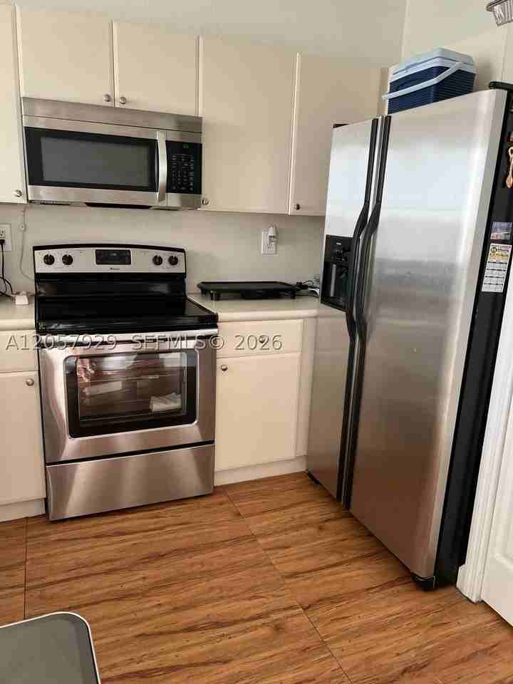 17820 Nw 73rd Ave #200-1 - Photo 5 of 13