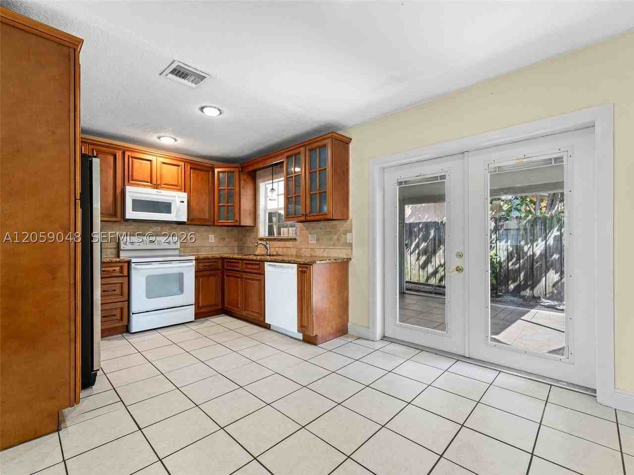 1378 Osprey Ct - Photo 6 of 40