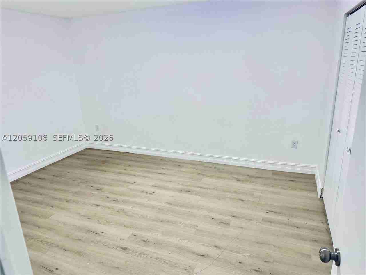 7011 Crown Gate Ct #0 - Photo 5 of 21
