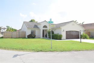15860 Sw 77th St - Photo 1 of 1