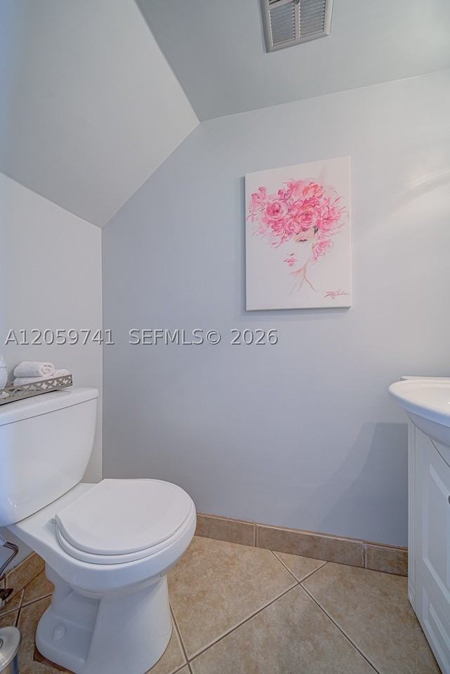 5555 Sw 67th Ave #106 - Photo 5 of 25