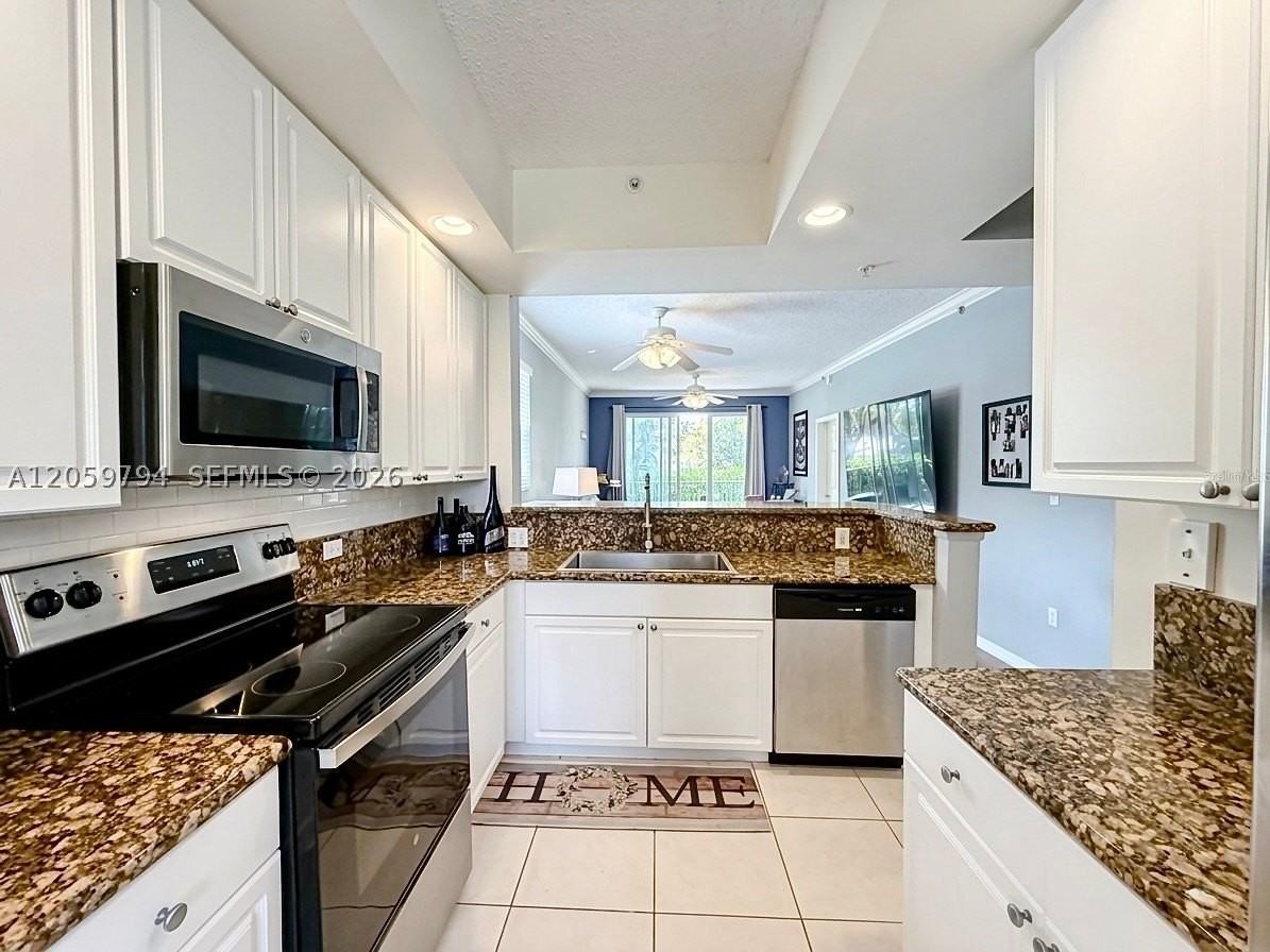 26 Royal Palm Way #201 - Photo 5 of 43