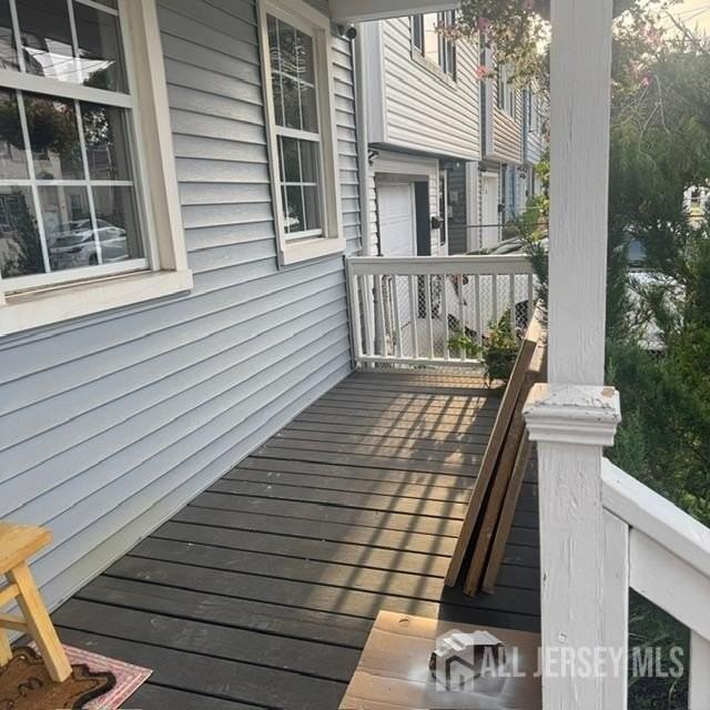 297 Sutton St - Photo 2 of 13