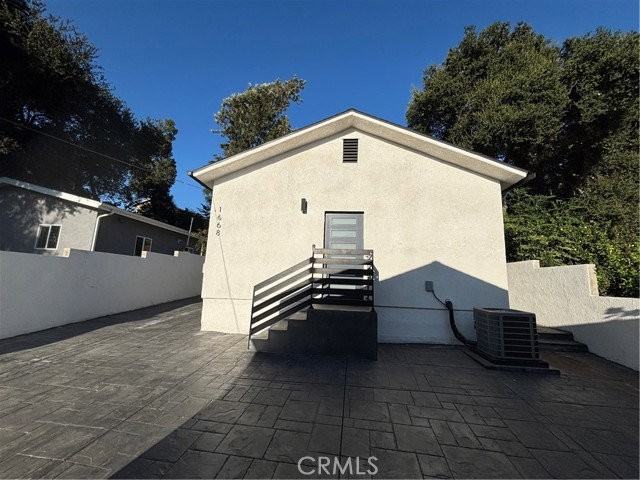 1668 Glen Ave - Photo 2 of 8