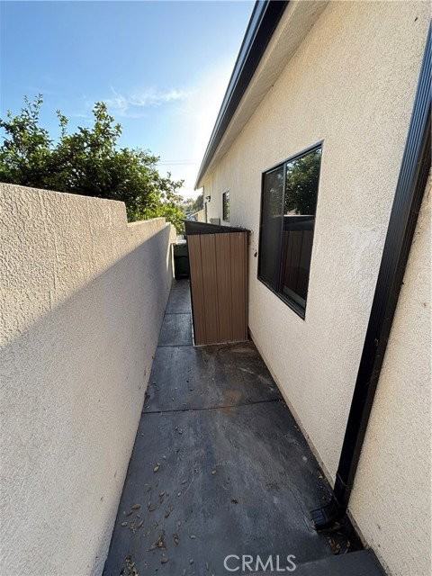 1668 Glen Ave - Photo 4 of 8