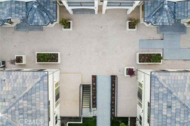 67 S Craig Ave #3 - Photo 2 of 8