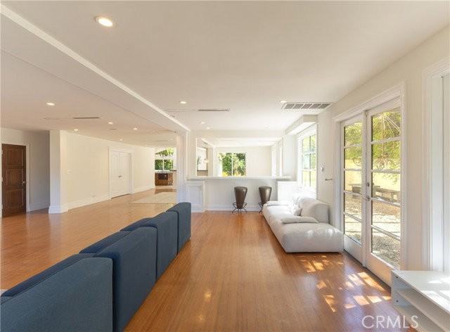 3441 White Rose Way - Photo 2 of 8