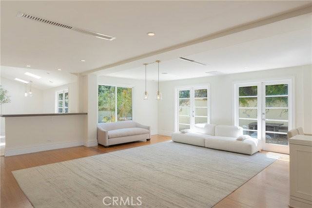 3441 White Rose Way - Photo 3 of 8
