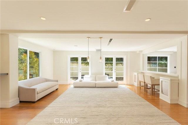 3441 White Rose Way - Photo 4 of 8