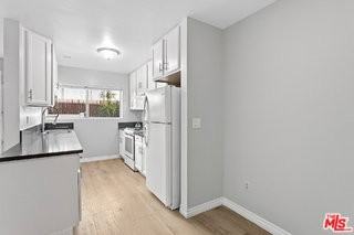 11743 Mayfield Ave #3 - Photo 7 of 8