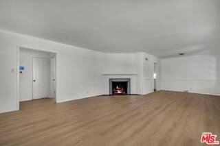 315 26th St - Photo 6 of 7