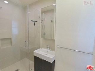 10749 Wellworth Ave - Photo 6 of 7