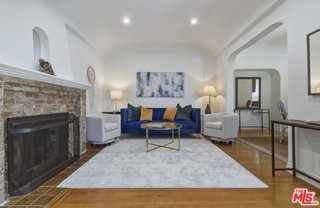 8704 Ashcroft Ave - Photo 4 of 8