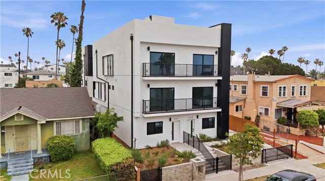 1428 S Cloverdale Ave - Photo 5 of 8
