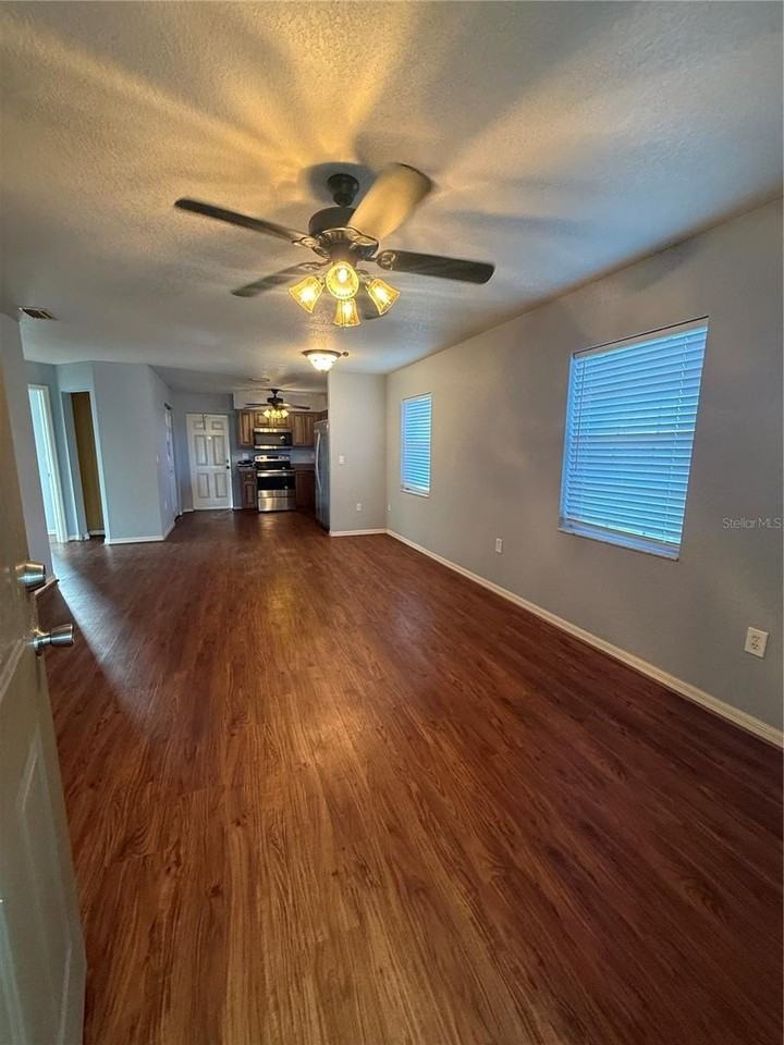 202 Owens Rd - Photo 3 of 17