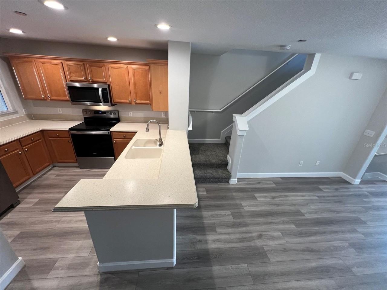 7350 Black Walnut Way - Photo 7 of 50