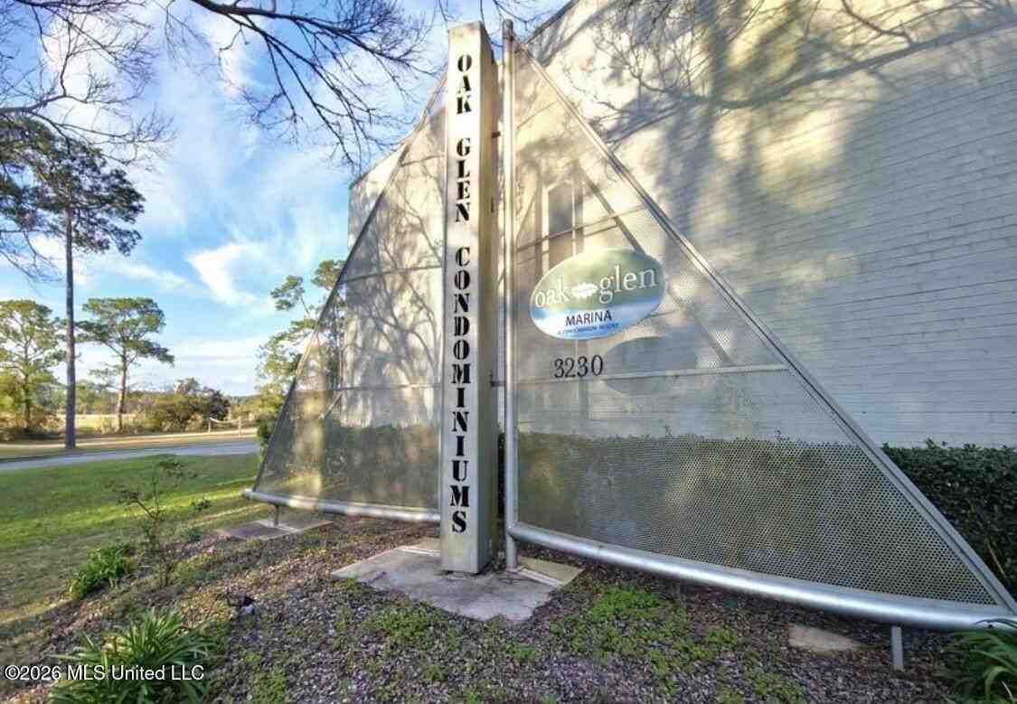 3230 Cumberland Rd Apt 42 - Photo 2 of 22