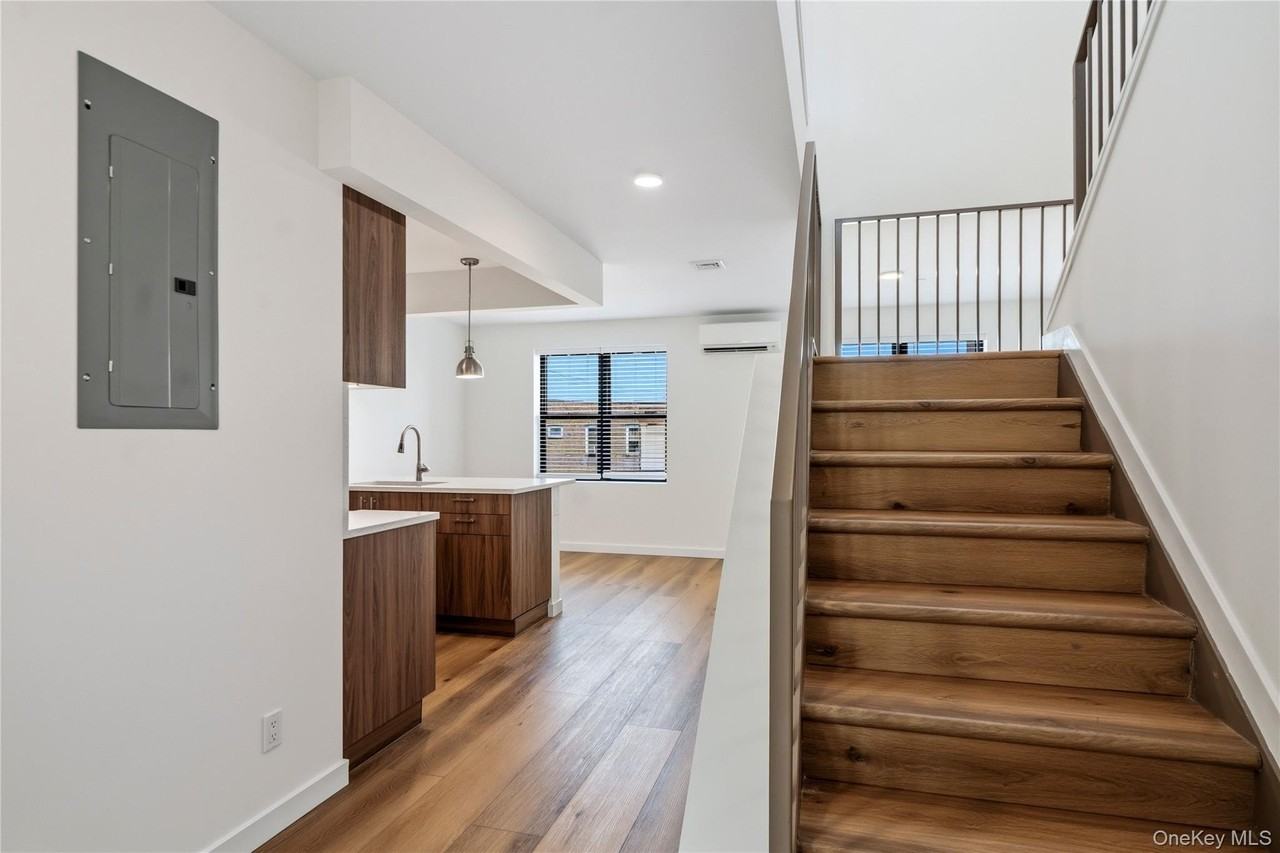 6245 60th St #2 - Photo 4 of 21