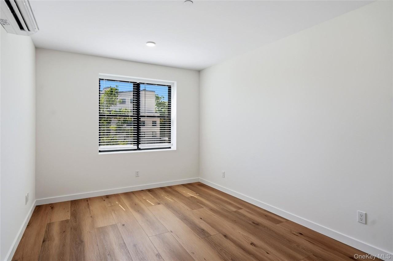 6245 60th St #2 - Photo 5 of 21