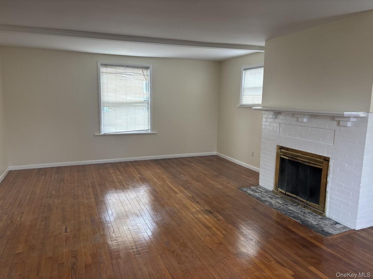 9 Myrtle St #2 - Photo 3 of 5
