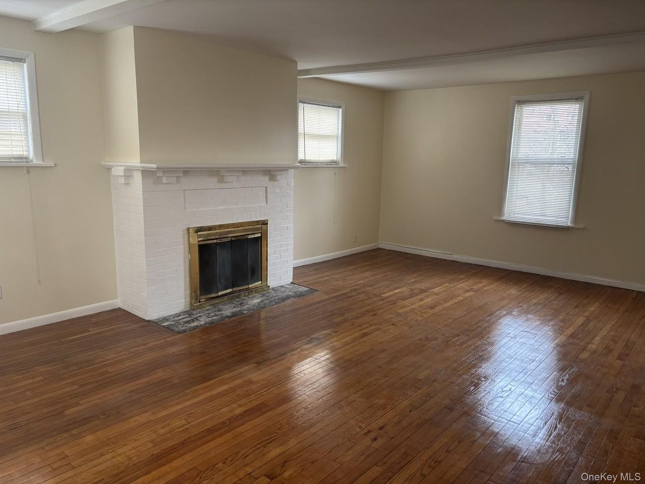 9 Myrtle St #2 - Photo 4 of 5