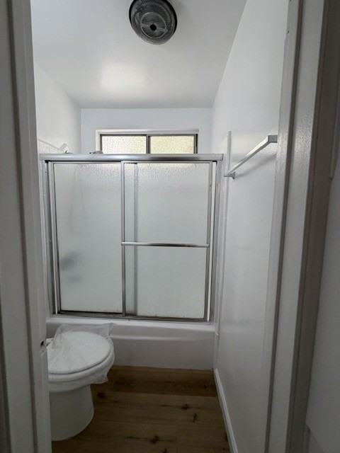 11906 Goshen Avenue #8 - Photo 7 of 10