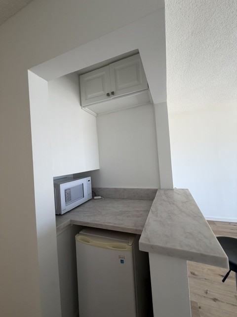 11906 Goshen Avenue #8 - Photo 2 of 10