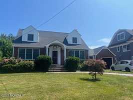 featured image of 317 Pitney Ave