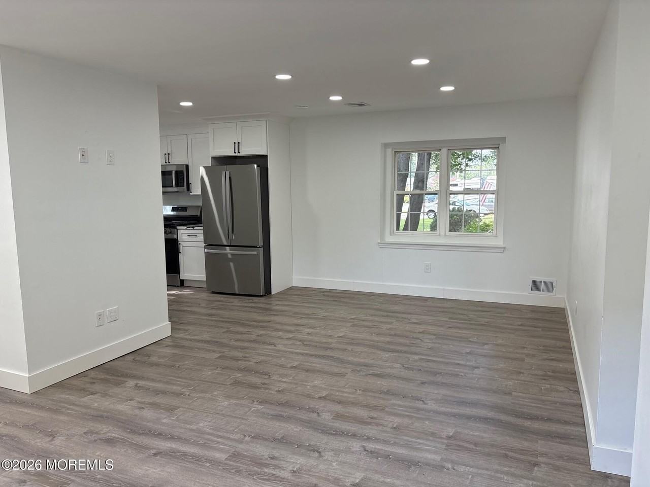 240 Atlantic Ave - Photo 7 of 21