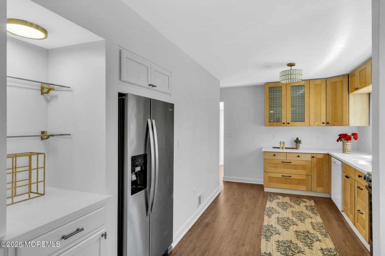67 Victoria Pl - Photo 7 of 20