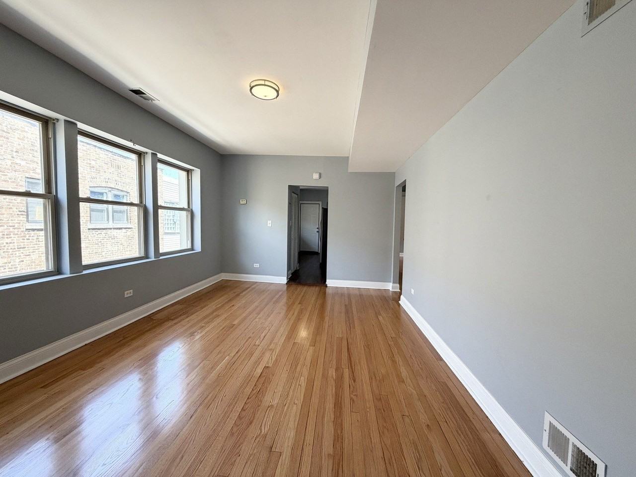 7821 S Phillips Ave #3 - Photo 5 of 18