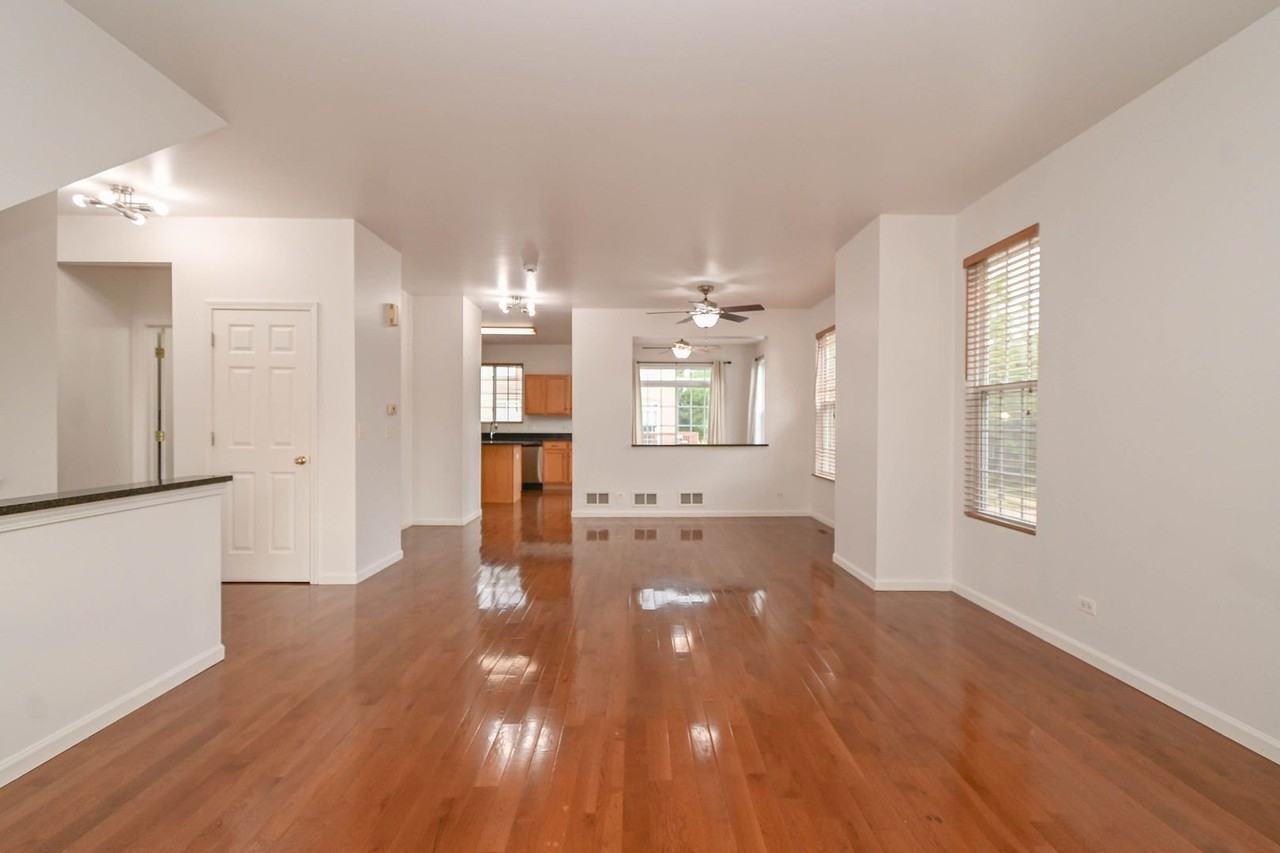 35 Thomas Ct - Photo 5 of 33