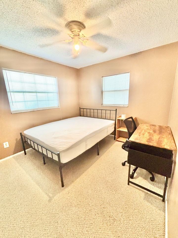116th Ln - Photo 5 of 12