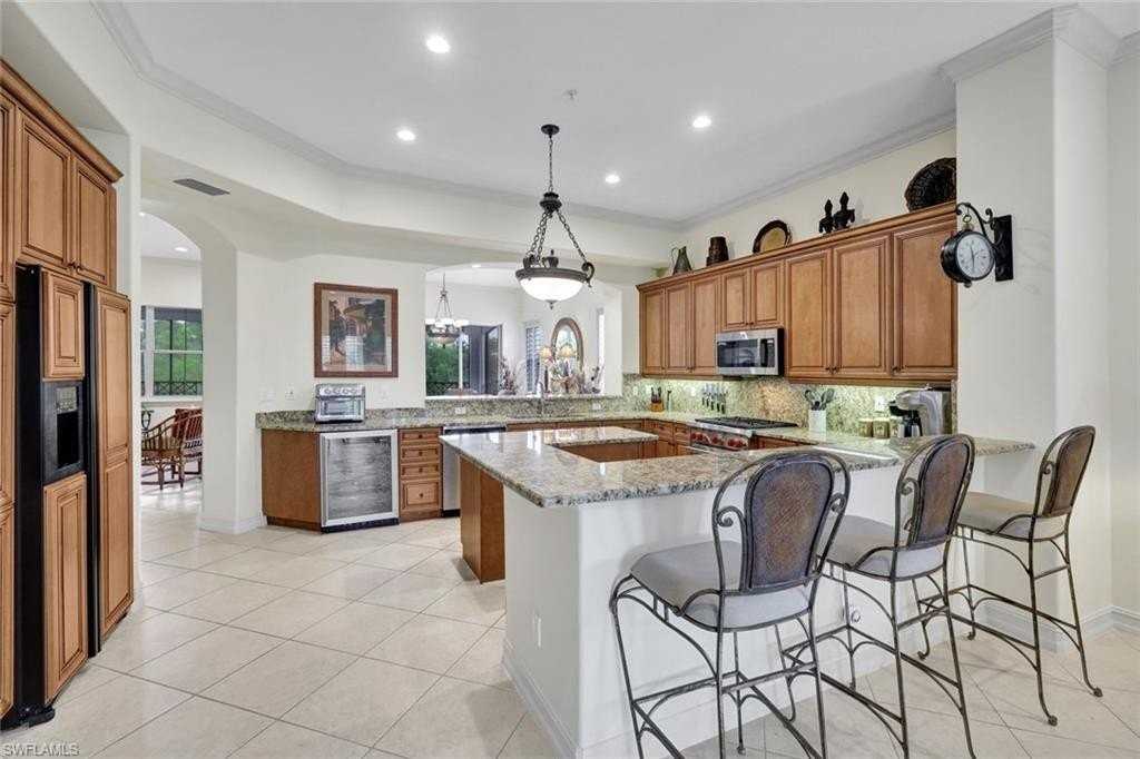 2830 Tiburon Blvd E #103 - Photo 4 of 21