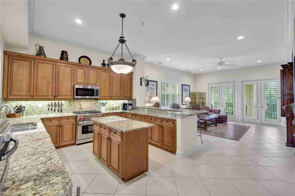 2830 Tiburon Blvd E #103 - Photo 6 of 21