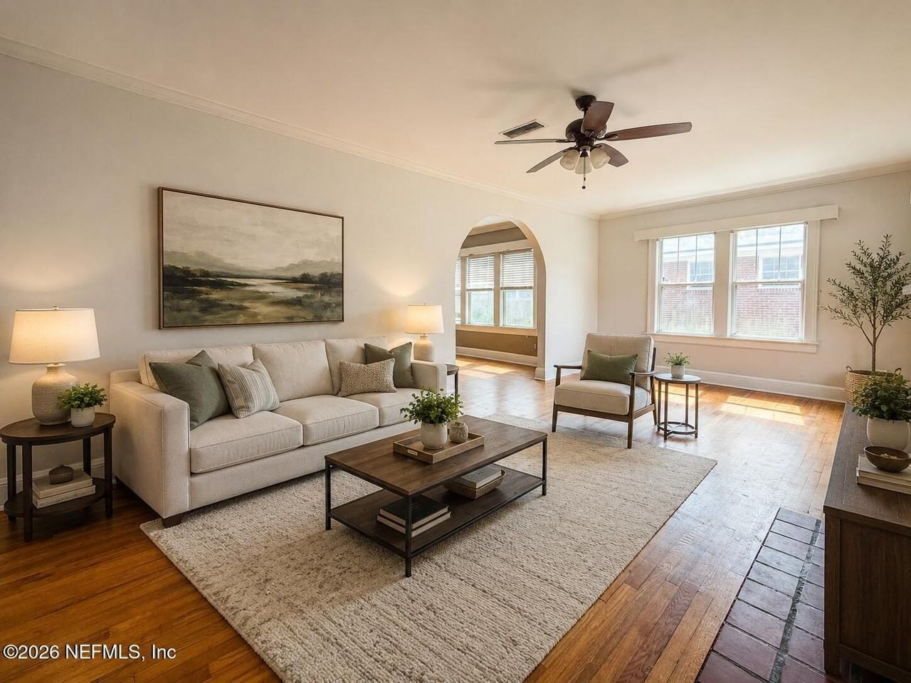 1031 Inwood Ter - Photo 4 of 15