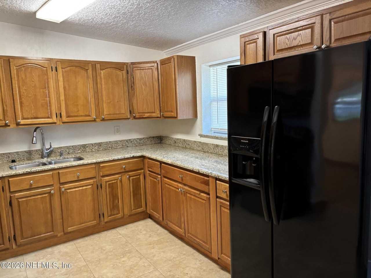 1824 Brookview Dr S - Photo 6 of 19