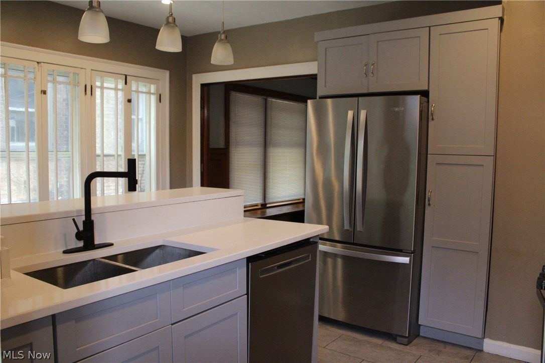 9501 Shakespeare Pkwy - Photo 3 of 11